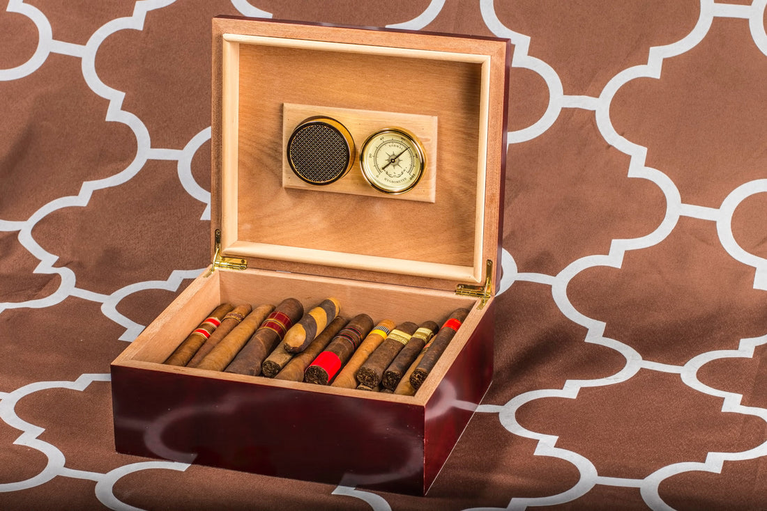How to Season a Desktop Humidor: The Complete Guide for New Owners