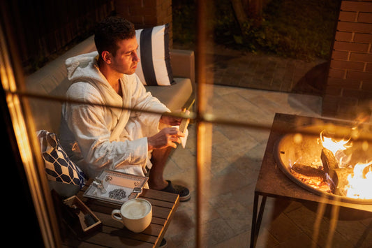 What Is the Difference Between a Humidor Cabinet and an Electric Humidor?