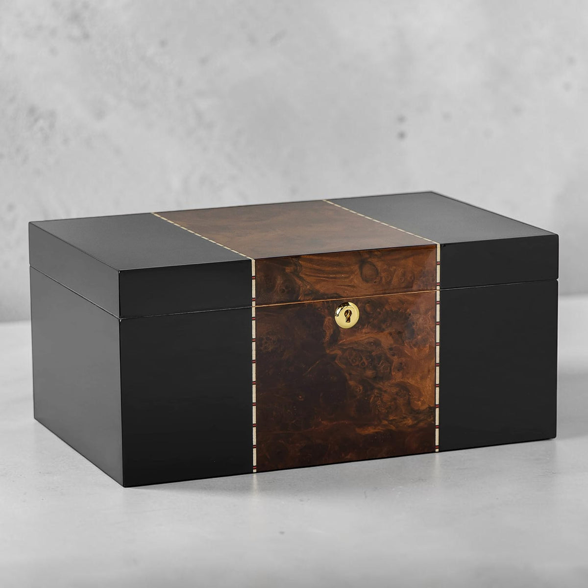 Humidor Supreme Conte 45-80 Cigar Desktop Humidor