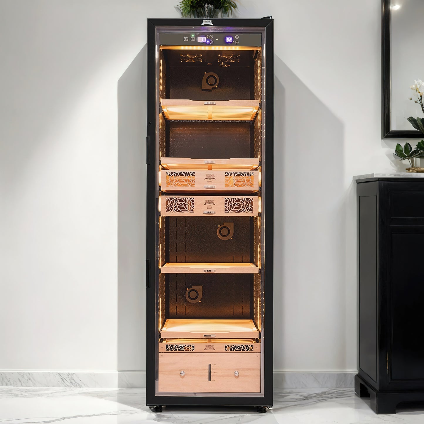 Humidor Supreme® Large Electronic Humidor - 2500 Cigars